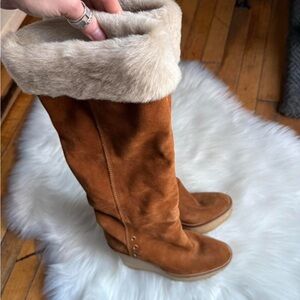 Yves Saint Laurent Brown Suede Boots with Cream Fur Trim size 7